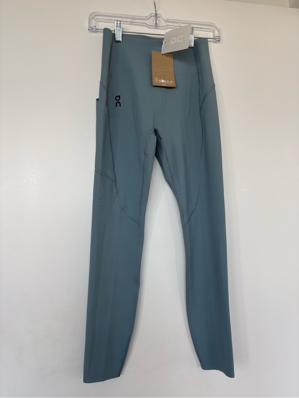 NWT On Cloud Movement leggings Tights Long Coast Blue, women's size S